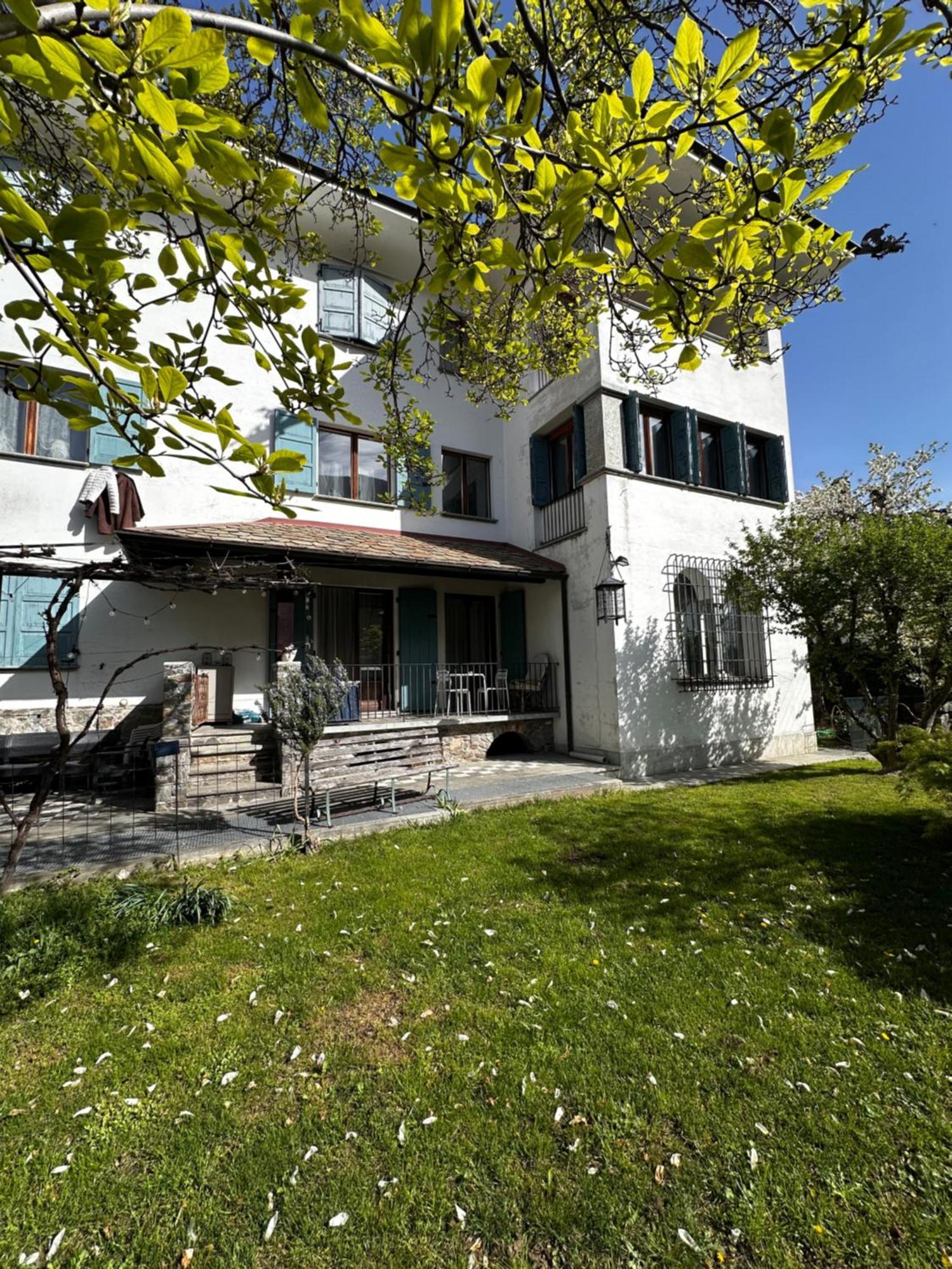Ampio Appartamento Con Vista “Casa Magro” Тірано Екстер'єр фото